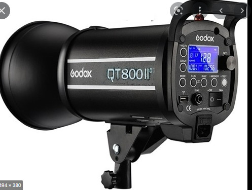 Đèn Flash studio Godox QT800II
